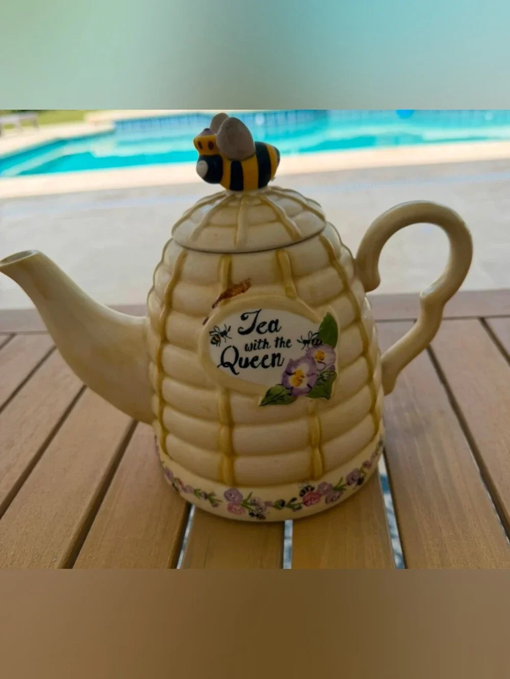 Stoneware Queen Bee Teapot NIB